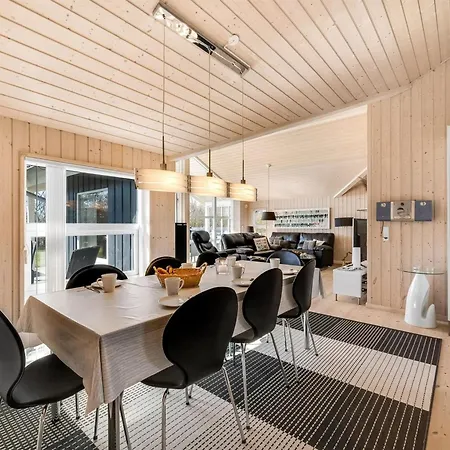 Haagen - 600m To The Fjord By Interhome *